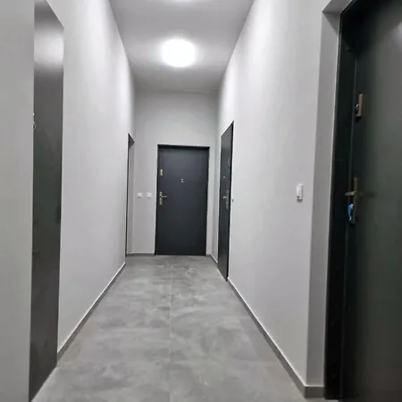 Blisko Lotniska 3 Os Z Balkonem I Parkingiem By Host *
